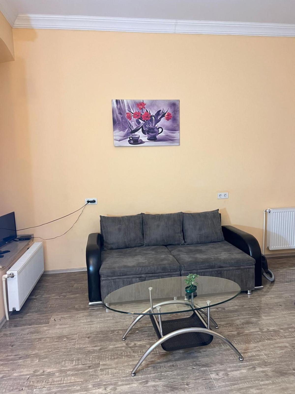 Sayat Nova Apartments Tbilisi ภายนอก รูปภาพ