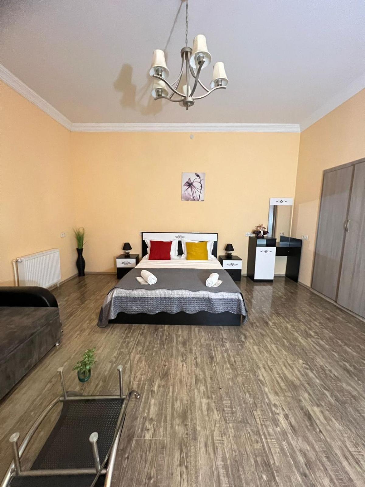 Sayat Nova Apartments Tbilisi ภายนอก รูปภาพ