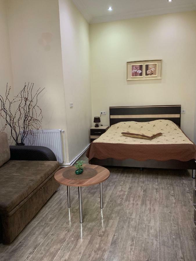 Sayat Nova Apartments Tbilisi ภายนอก รูปภาพ